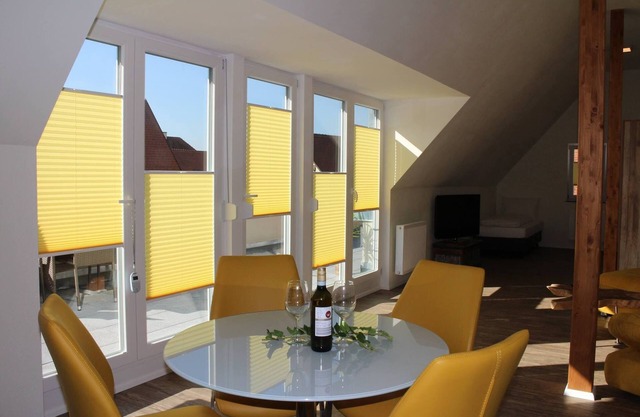 Great, open loft apartment with fantastic roof terrace