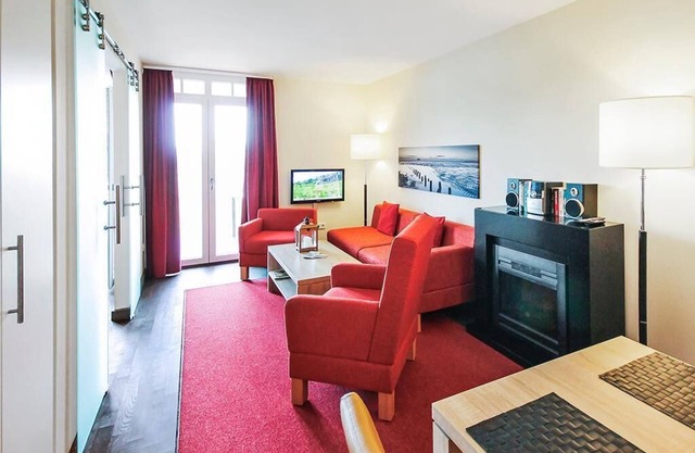 Great, quiet vacation apartment near the beach with sauna and balcony with dyke view