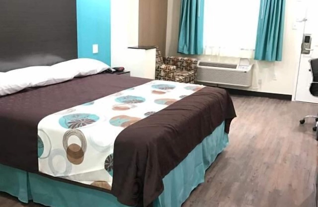 Great Relaxing Overnight Stay! Comfortable Unit! Close to ExxonMobil Campus!