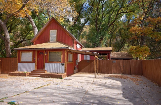 Great remodeled Downtown Manitou Springs Home Lic#9244