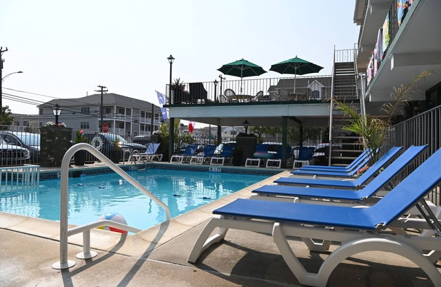 Grecian Gardens Motel