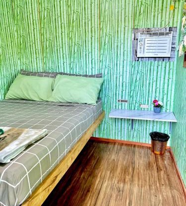 Green Acres Village Cabin Rental with Air conditioner