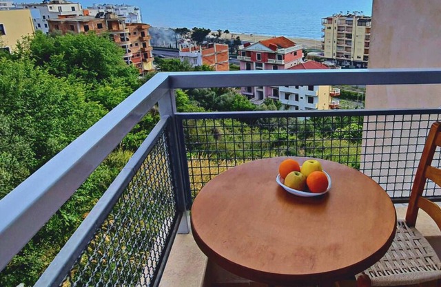Green Apartment