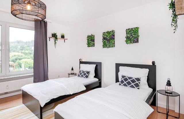 Green Apartment for 4 | Food, Kitchen, Netflix