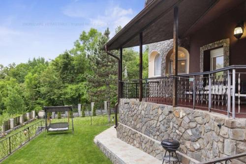 Green Luxury Villa