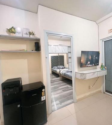 Green Pramuka City by Mueza Room