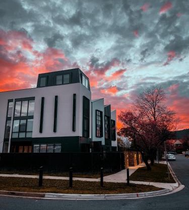 Green Rooms Braddon - Themed Micro Apartments in Canberra's Trendiest Neighborhood