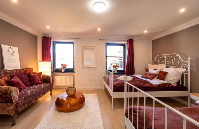 Green Valley Lounge Apartment