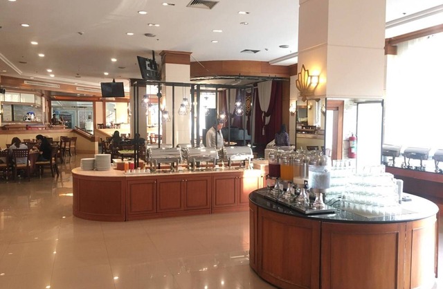 Green World Palace Hotel