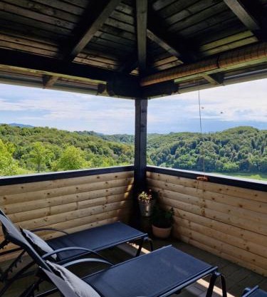 GREENHILLS Relax & Holiday House