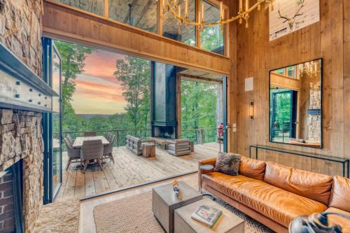 Greenridge- Upscale Architecture and Modern Design