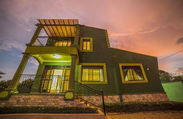 GREENS GUEST HOMES - KIGO, ENTEBBE
