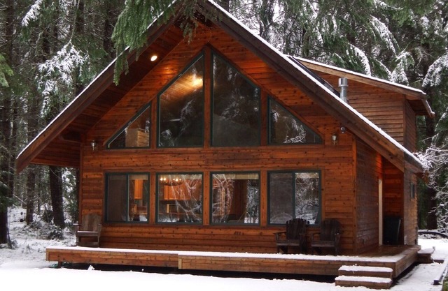 Greenwater chalet/cabin - 3 bed + loft - 2 full baths