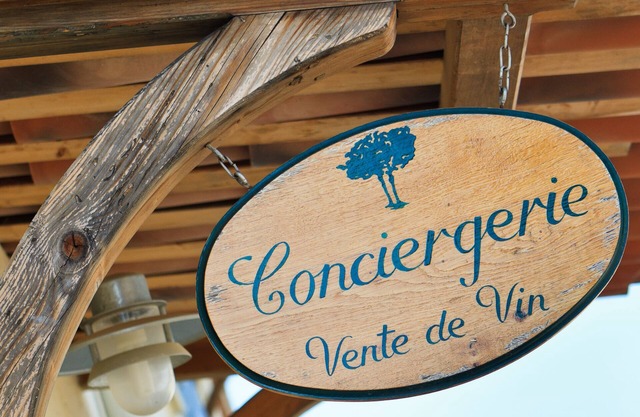 GRENACHE" APARTMENT IN THE HEART OF A 120-HECTARE VINEYARD