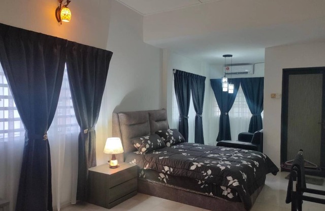 Grey Fantasy Homes Room #2 nRoom size: 230 sq.ft.