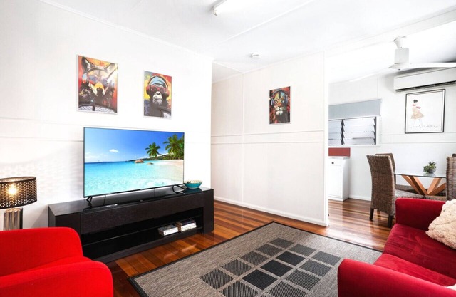 Grey Whale Anchor Inn U1- Affordable & Cosy Stay in Cairns | Close to Attractions & Great Barrier Reef