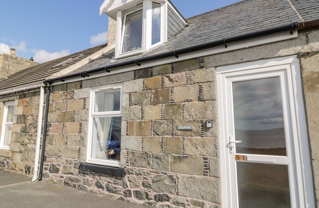 GREYSTONES, character holiday cottage, with open fire in Port William