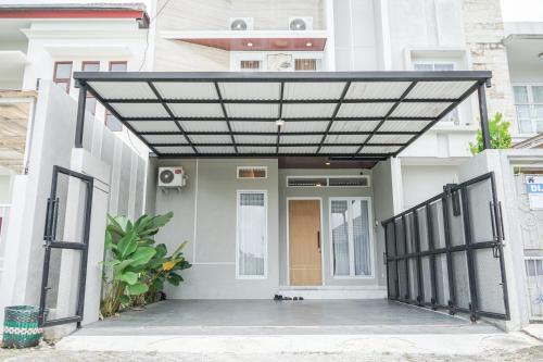 Griya Mahoni Palagan Homestay Jogja