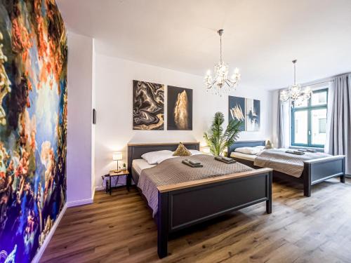 Große 3 Schlafzimmer Unterkunft mit Küche, Bad, Waschmaschine & Balkon am Zoo