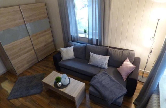 Große Ferienwohnung in Voslapp mit Garten