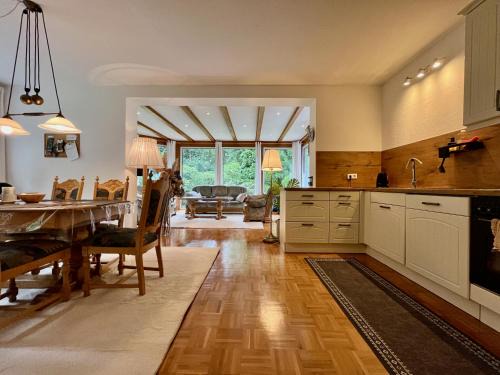 Große Ferienwohnung "Idyll" mit Sauna in Alleinlage