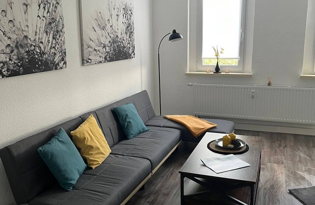 Große, Kürzlich Sanierte 4-zimmer Ferienwohnung/Monteurwohnung