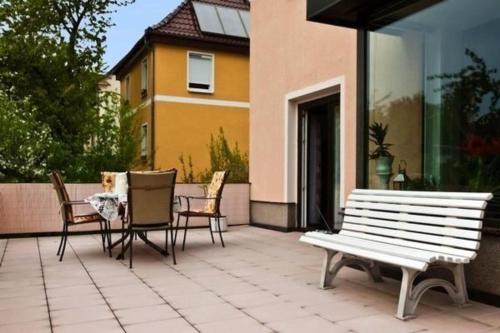 Große Wohnung in Zwickau mit Terrasse, Grill und Garten