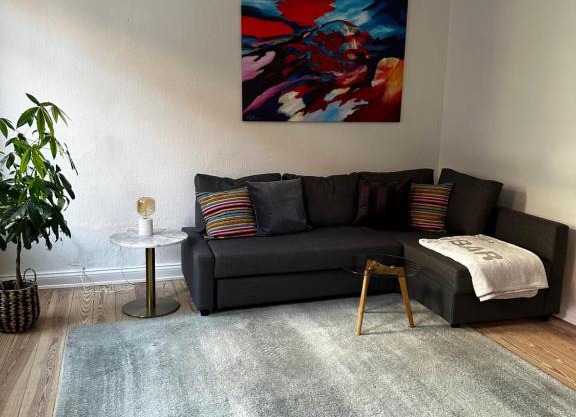 Großzügige 3-Zimmer Altbauwohnung