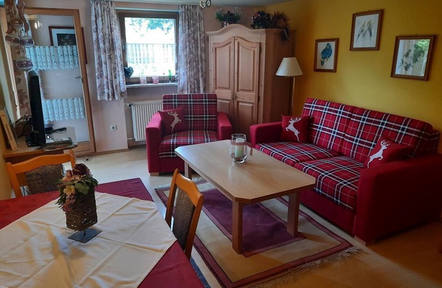 Großzügige Ferienwohnung (65qm) für 2-4 Personen in ruhiger, zentraler Lage