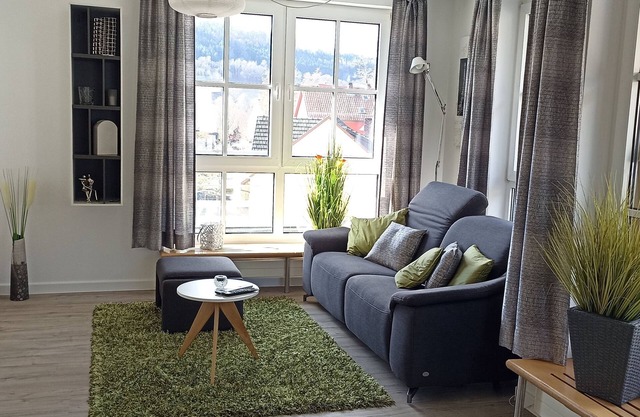 Großzügiges Helles Penthouse mit Balkon in Ruhiger Lage
