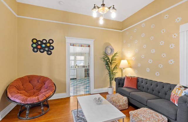 Groovy Stay near 5 Points Historic Neighborhoods - Pet Friendly!