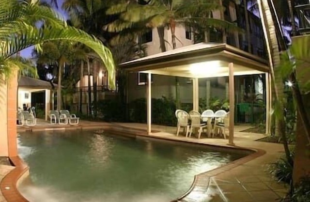 Grosvenor Cairns 1 Bdr self-contained Apartment