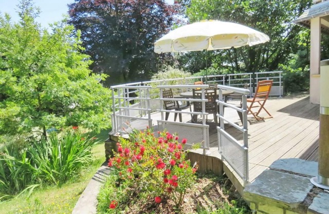 Ground floor apartment with terraces, WIFI, parking, and pets allowed