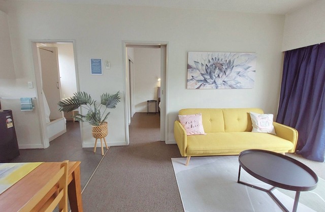 Ground-Floor 1-Bed with Onsite Parking