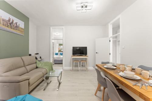 Ground Floor 3BR Parking King Bd