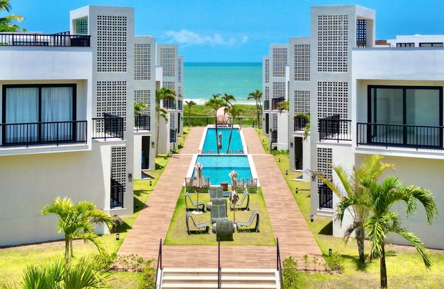 Ground Floor Apartment 3/4 (2 Suites) Cond. Feet in the Sand – Quinta das Lagoas Beach