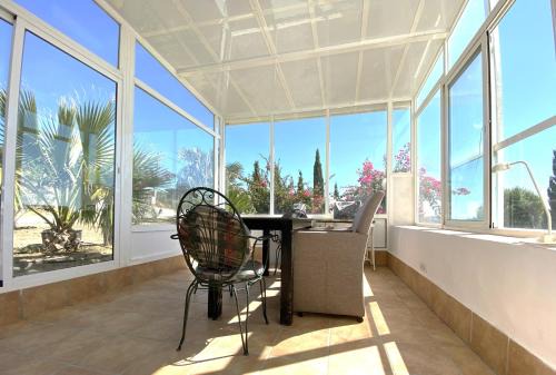 Ground floor apartment, with spectacular pool in rural holiday park FINCA EL MORALEJO