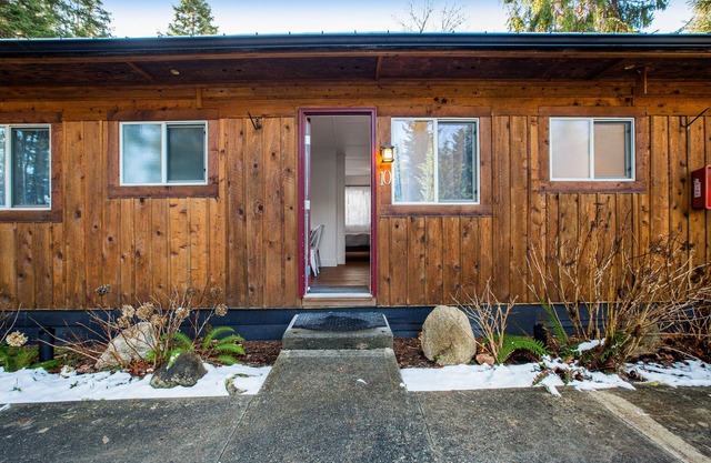 Ground-floor, dog-friendly hiker's studio with fast WiFi & great location