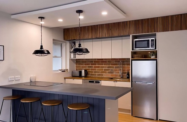 Ground-level studio that is the ideal place to escape the hustle and bustle of everyday life.