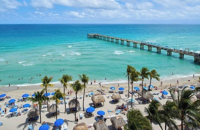 Group Travel! 4 Pet-friendly Units, Onsite Pool, Walk to the Beach!