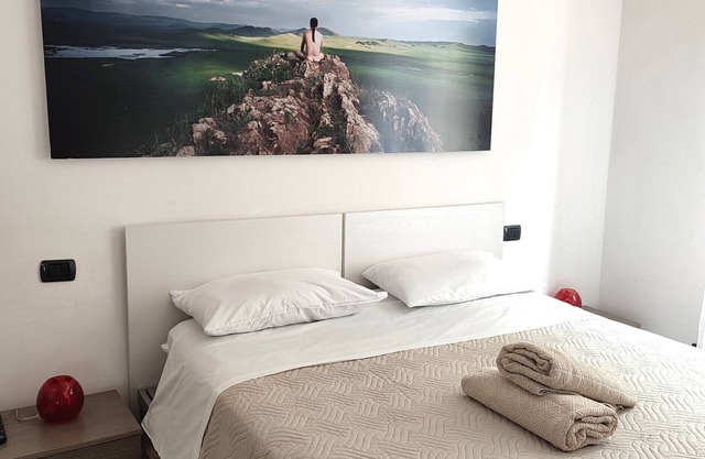 Groups of up to 8 people, ideal for visiting the city, the fairgrounds or Gardaland.