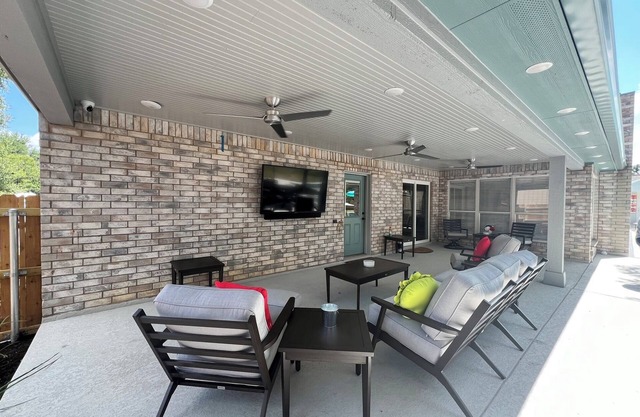 Gruene Gables: 3 Bedroom 3 Bath House with Private Pool