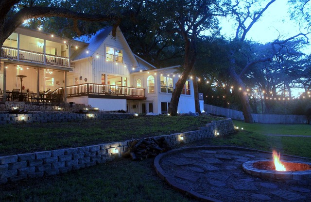 Gruene River Haven - High & Dry On The River
