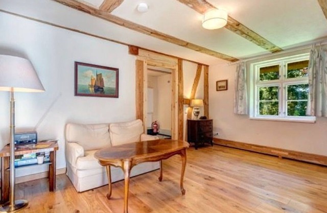 Grüne Kate- small apartment for up to 6 people; sep. SZ, kitchen, garden - cottage at the swan pond