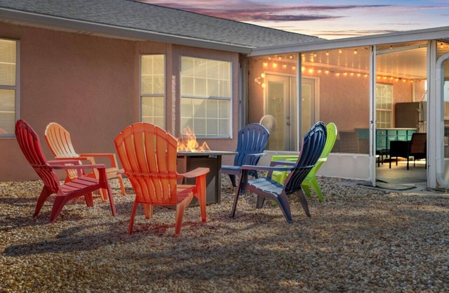Guava Ohana: Hot Tub in Oct, FrPit, BBQ, Walk 2 Bch, Dogs OK, FREE Activities, & More!