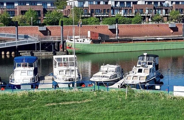 Guest apartment. Boizenburg, not far from the Elbe, the harbor, Elbe cycle path, fishing, quiet location
