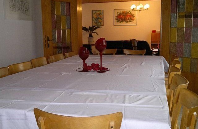 Guest house, 170 sqm, 6 bedrooms, garden, max. 18 persons