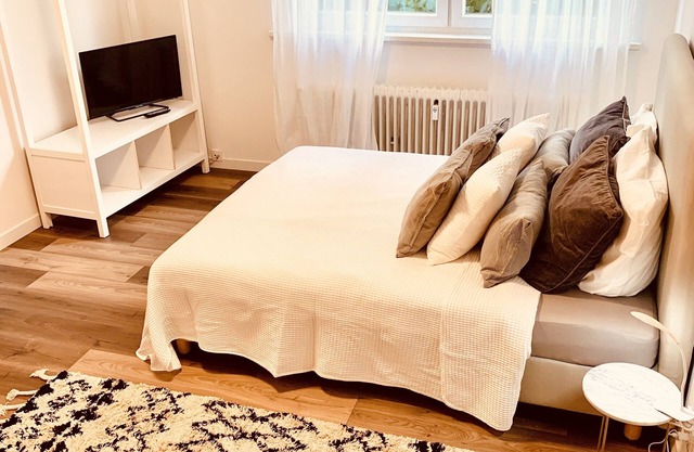 Guest house at the Homburg University Hospital: Exclusive apartment with kitchen and bathroom
