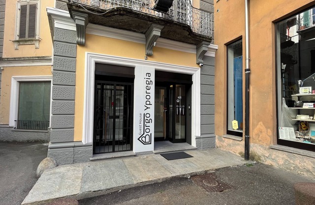 Guest House Borgo Yporegia