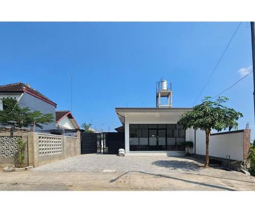 Guest House Saqeena Syariah Near Blitar Park RedPartner